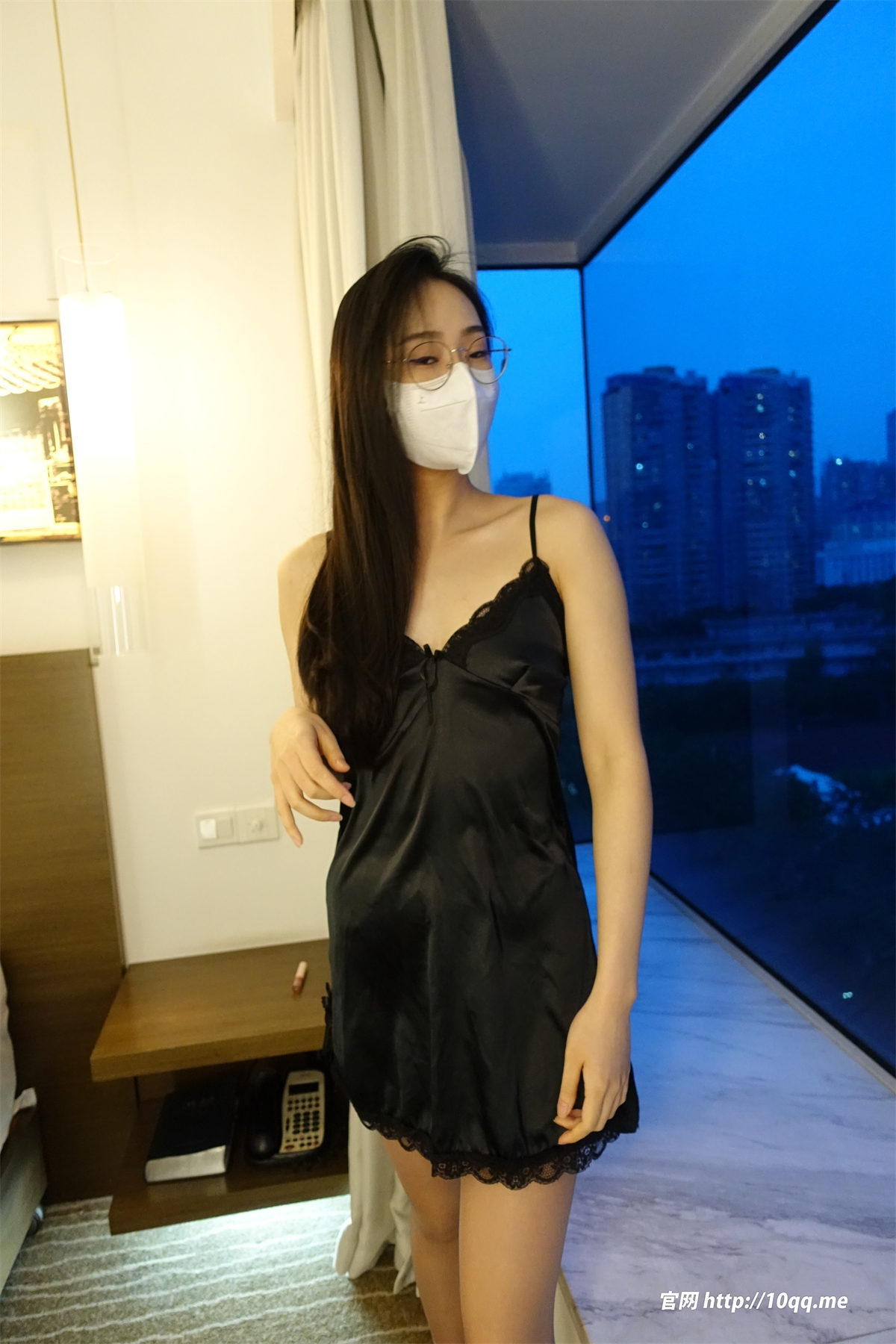 rosi口罩美女写真